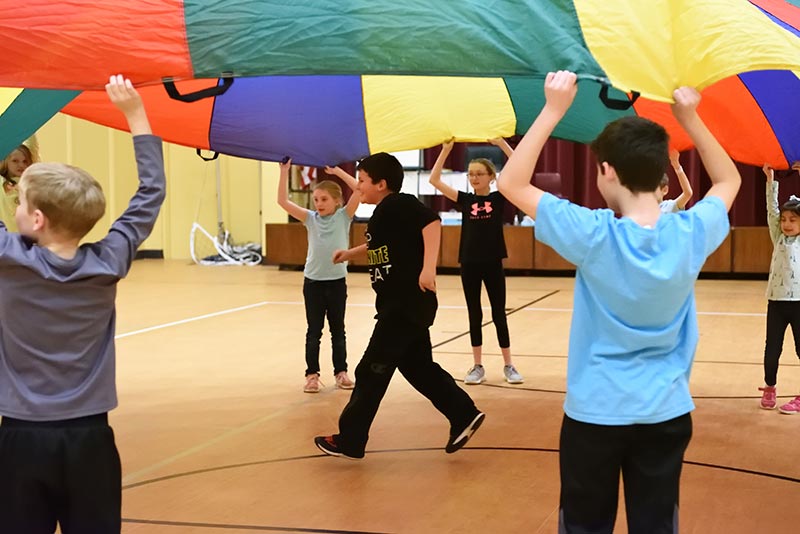 Parachute Play Springer